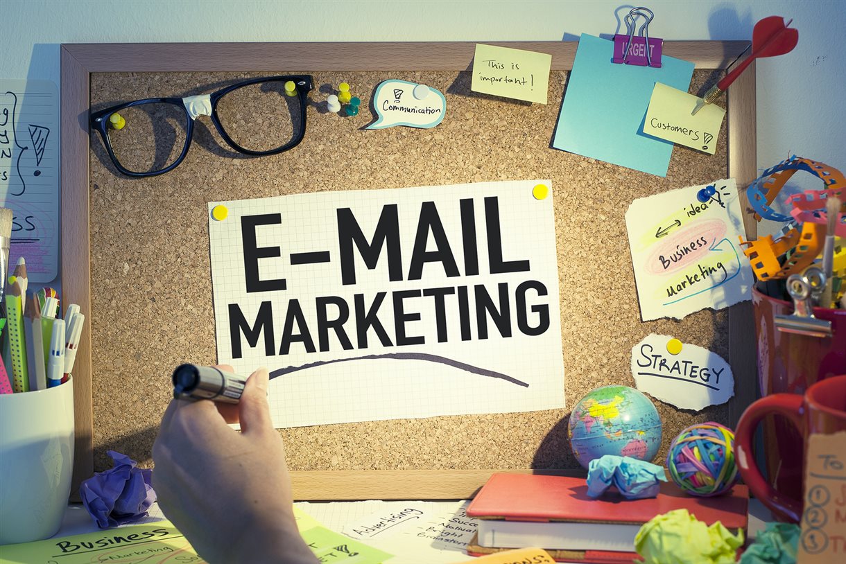 Email Marketing on cork board